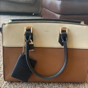 Aldo Tote